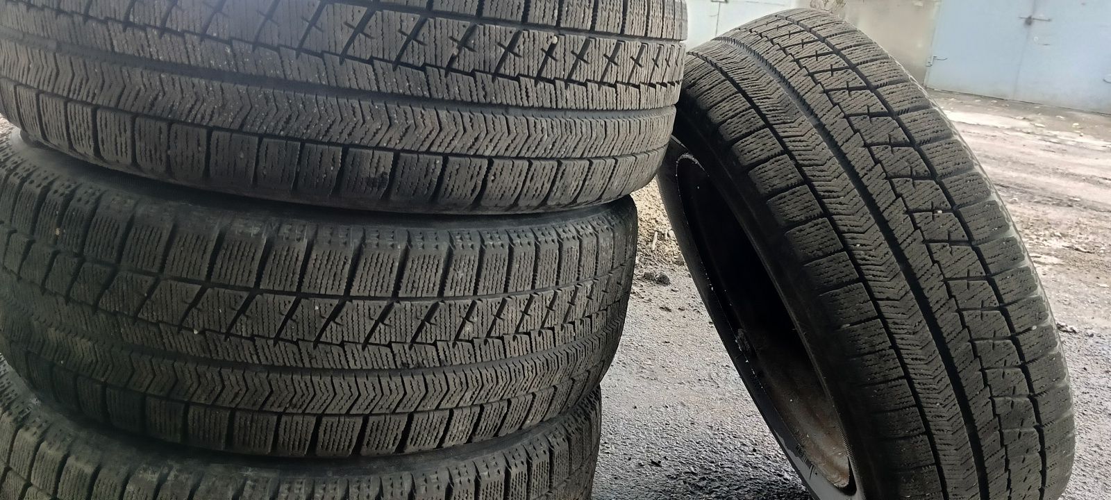 Шины Bridgestone 185/60/14