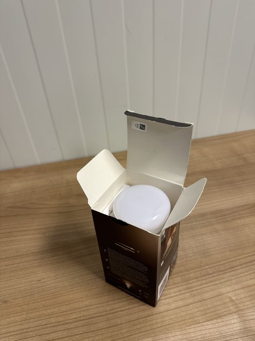 Żarówka Philips HUE E27 800lm 9W Smart Bluetooth