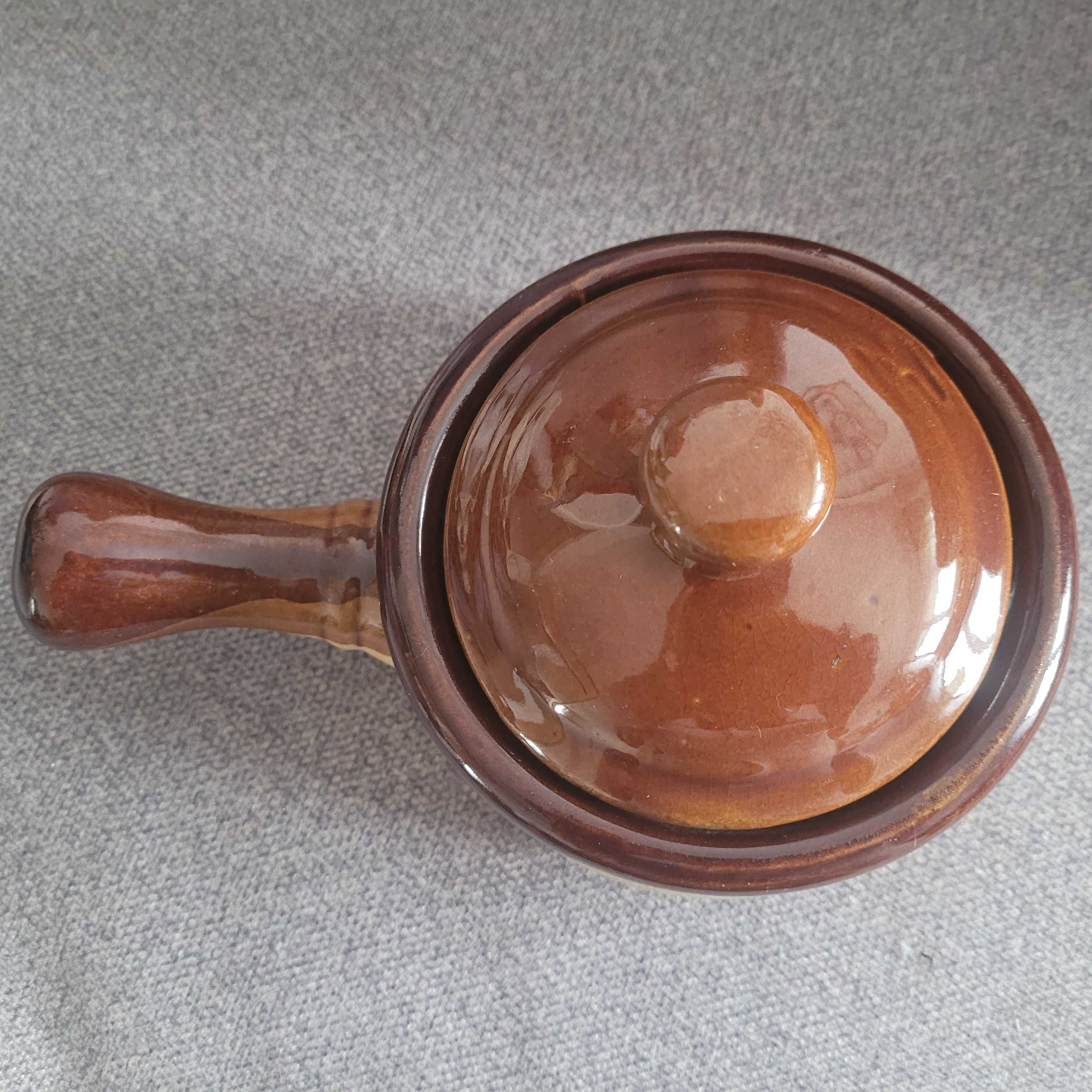 Pojemnik kuchenny kamionkowy glazurowany, ceramiczny z rączką