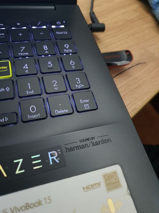 VivoBook ASUS S513 EA