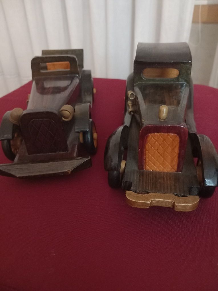 Carros antigos decorativos - Replicas