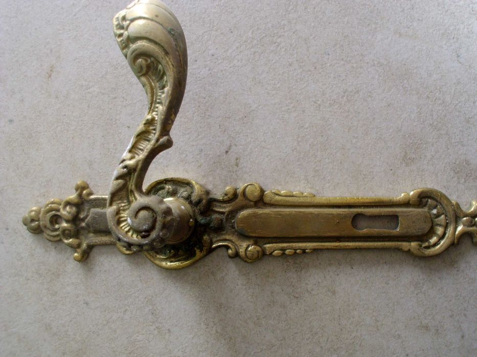 klamki do drzwi zabytkowe mosiężne