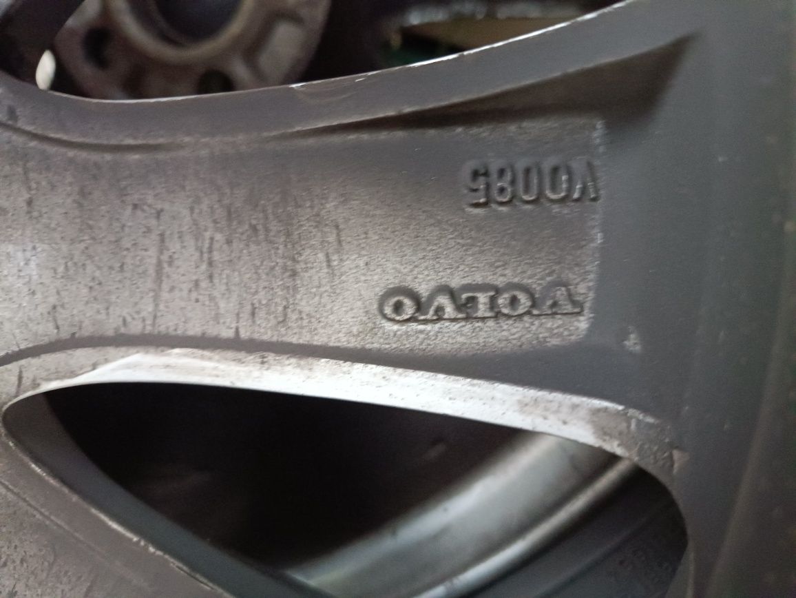 Alufelgi 17 Volvo . Koła