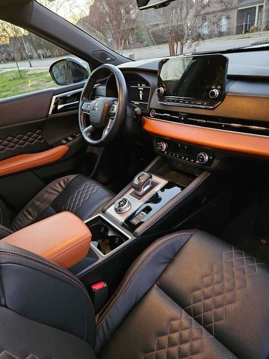 2022 Mitsubishi Outlander SEL Launch Edition