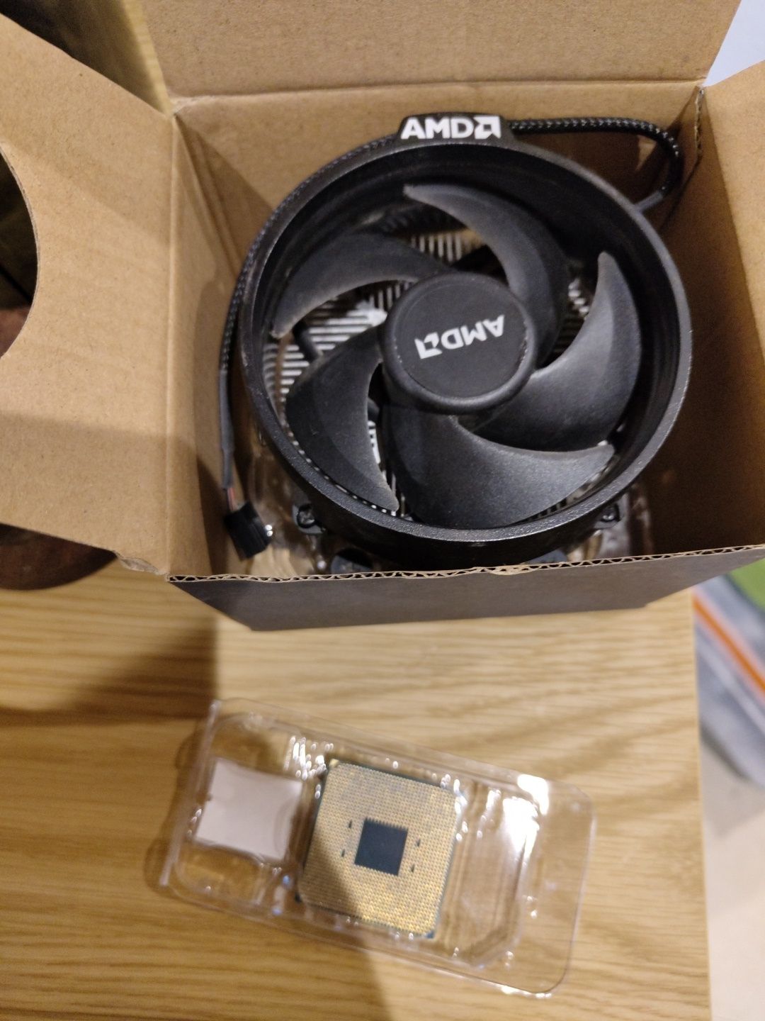AMD Ryzen 5 1500x c/ cooler original