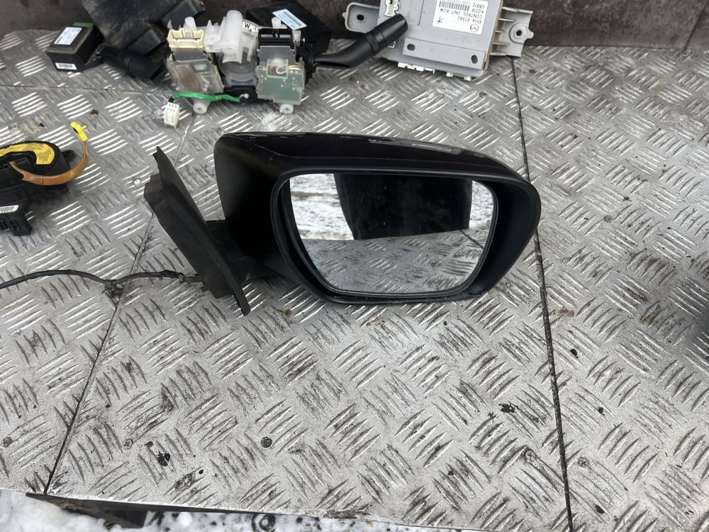 Правое зеркало Мазда сх7 mazda cx7
