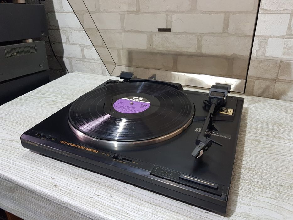 Вініловий програвач/виниловый проигрыватель Pioneer PL-480 б/у