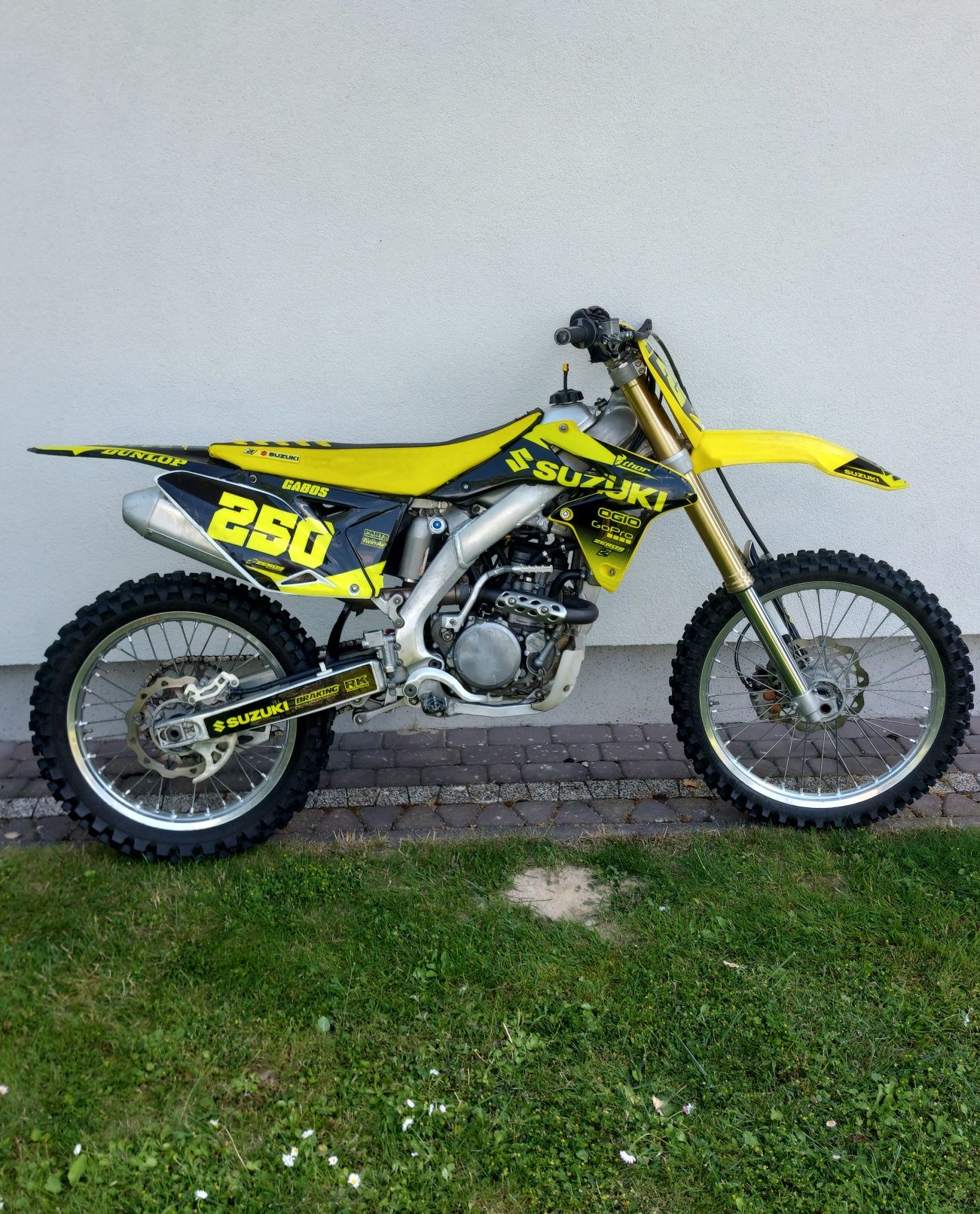Suzuki RMZ 250 Stan Bdb