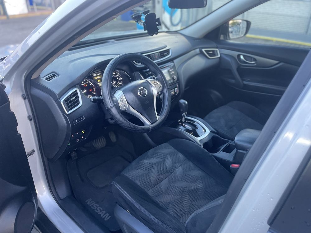 Nissan Rogue 2015 (2016)