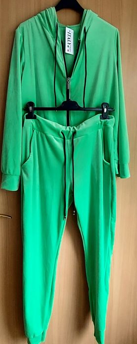 Dres damski welurowy włoski nowy M- Xl