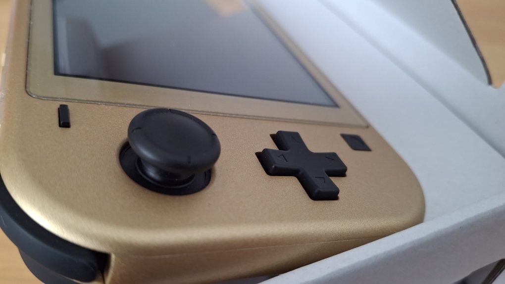 Nintendo Switch Lite Hyrule Edition