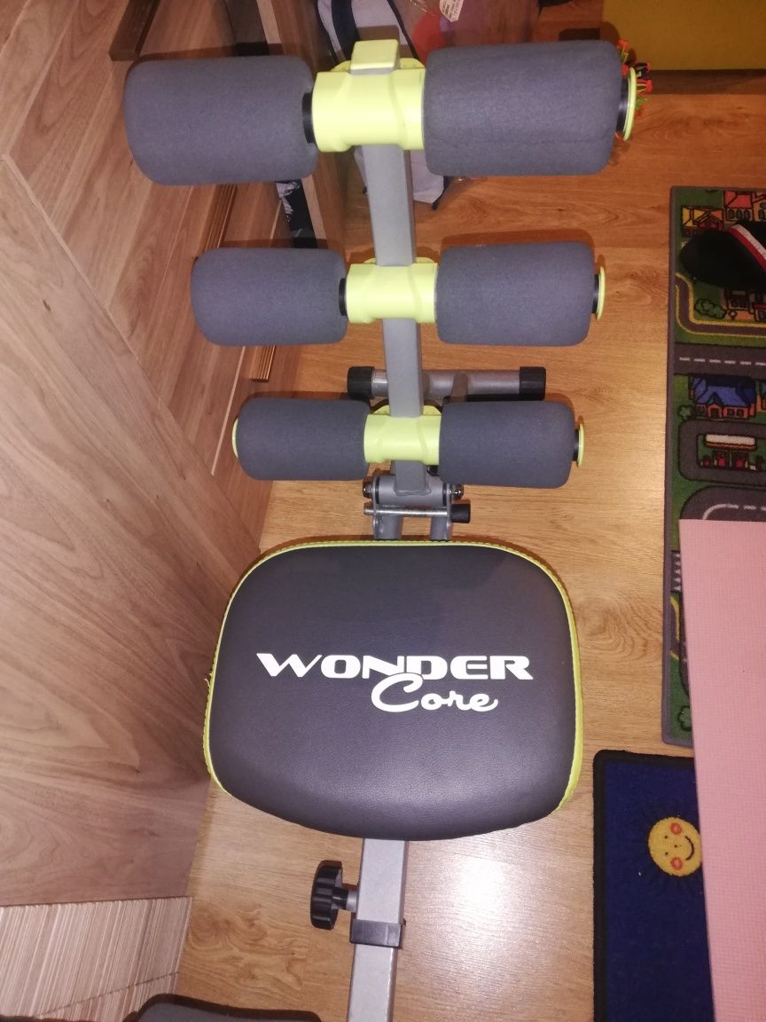 Oryginalna ławeczka do ćwiczeń Wonder core 2 z wioślarzem.