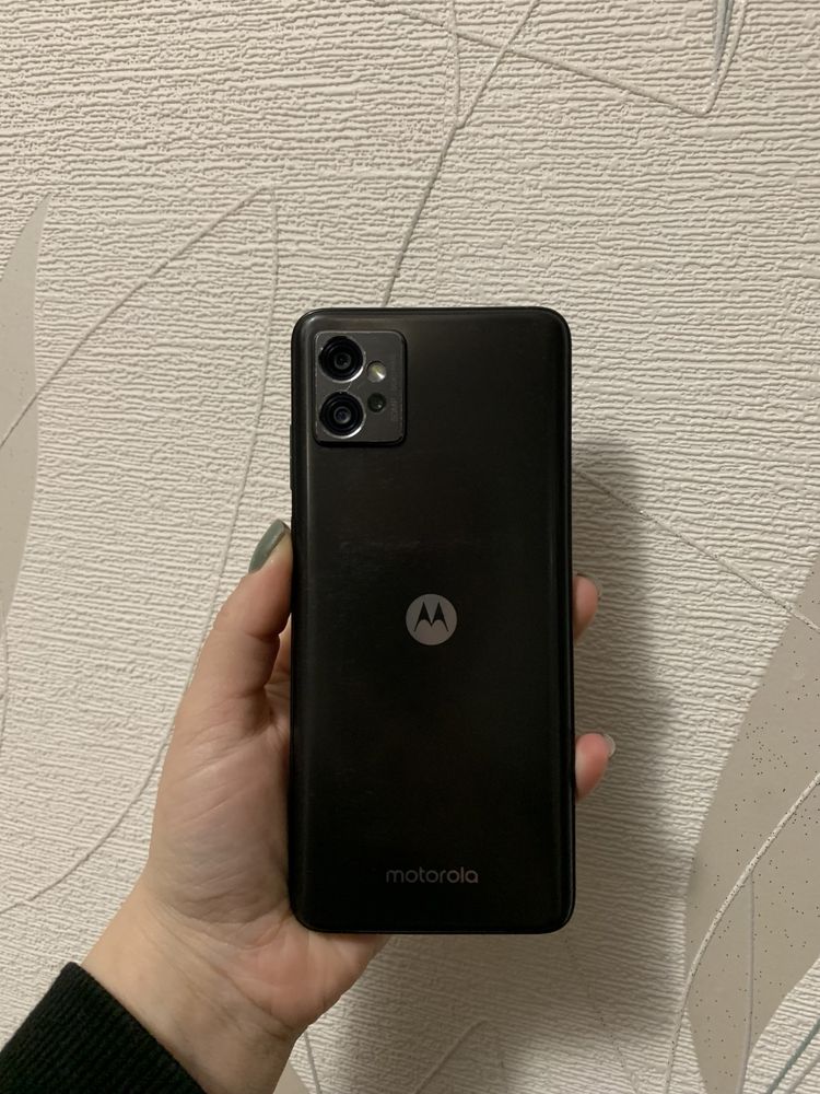 Смартфон Motorola g32