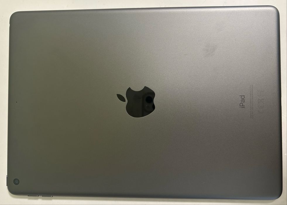 Планшет iPad (8th Generation) Wi-Fi