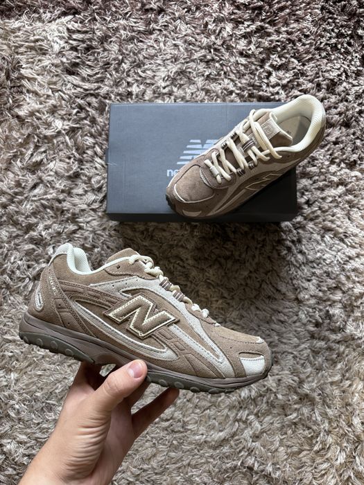 New Balance 204L - Mushroom Arid Stone