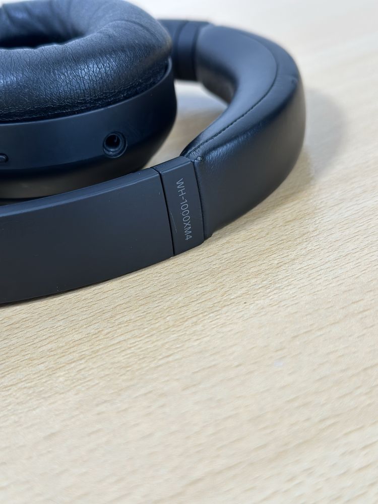 Sony WH-1000XM4 Cancelamento Ruído