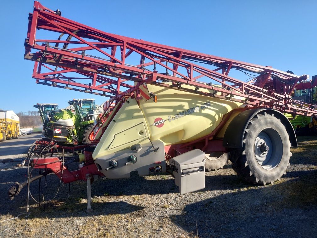 Opryskiwacz hardi commander 4400.30m rau. John Deere.