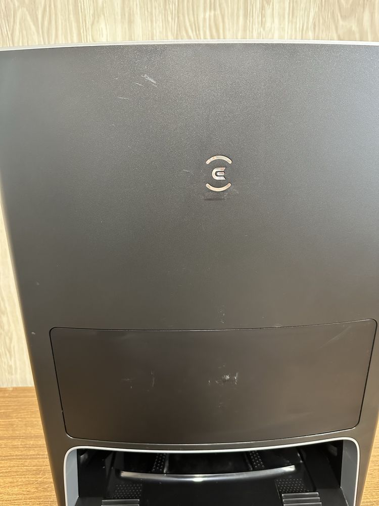 Робот-пилосос Ecovacs Deebot X1 Omni з Німеччини.