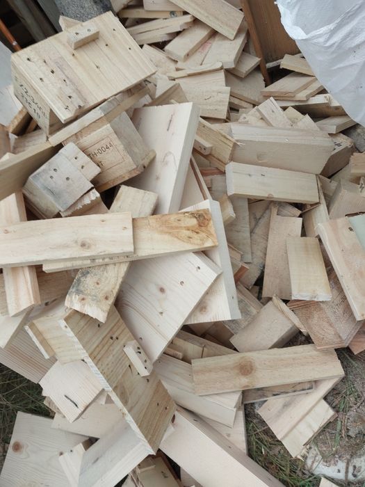 Drewno na opał - deski, palety - Pocięte - z możliwością transportu