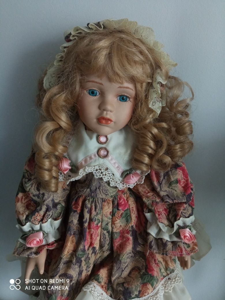 Lalka porcelanowa