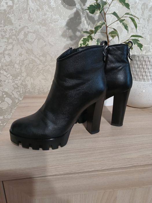 Шкіряні ботильйони