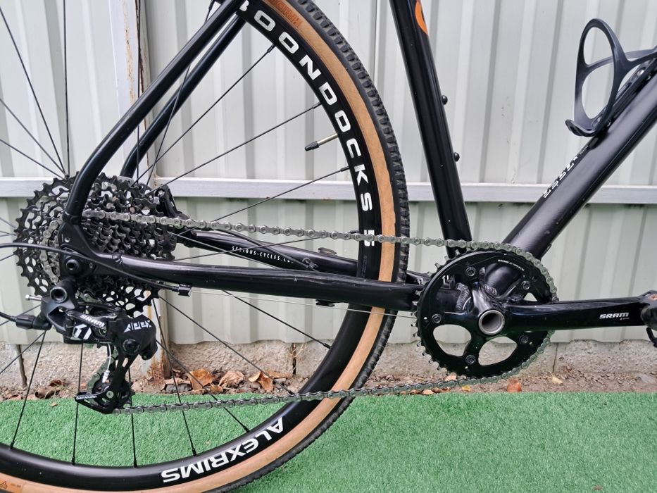Serious Gravix Pro гревел гравійний велосипед шосейний Sram Apex