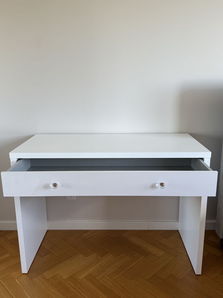 Biurko białe z kryształkami glamour