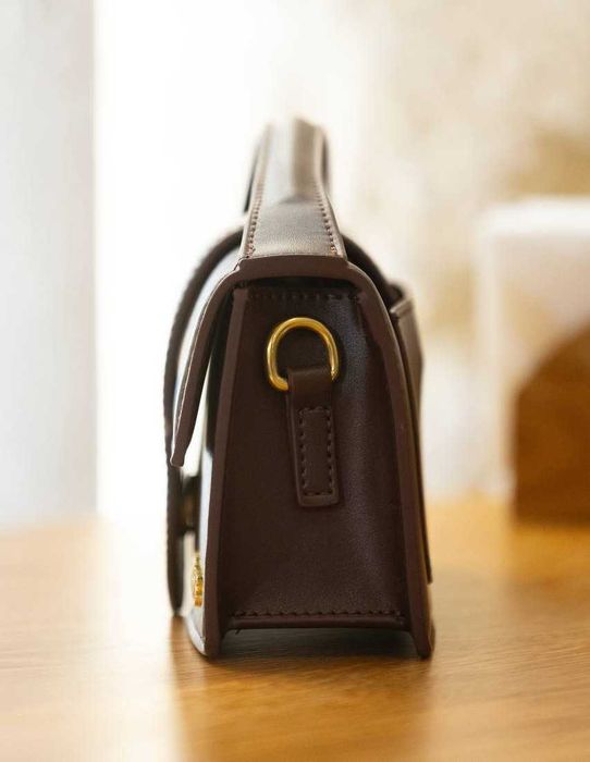 Жіноча сумочка Jacquemus Le Bambino через плече,коричнева,шкіряна.ЛЮКС