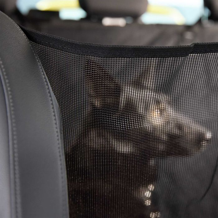 mata do samochodu dla psa