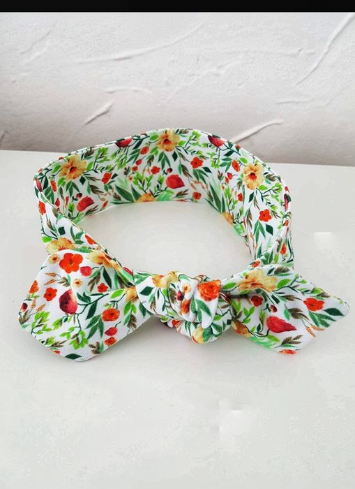 Opaski wiązane dla dziewczynki