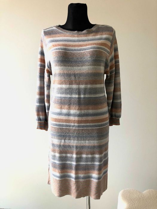 Angela Davis  przepiękna dzianinowa sukienka r 38