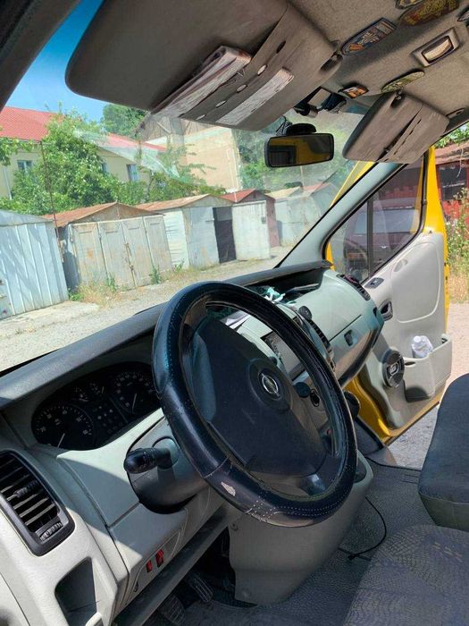 Продам Опель виваро