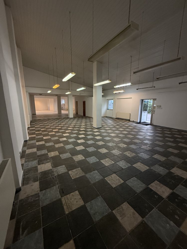 Wynajmę Lokal o pow, 245 m pod każde usługi w centrum miasta .