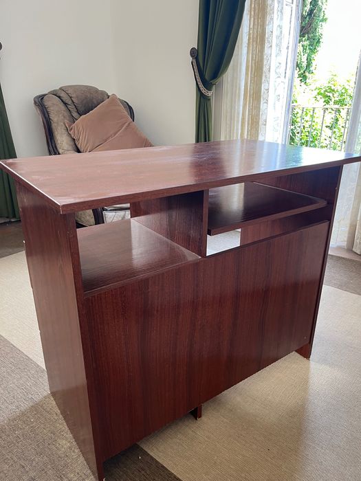 Secretária de Madeira