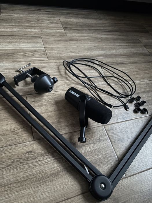 Mikrofon Shure MV7+ + statyw