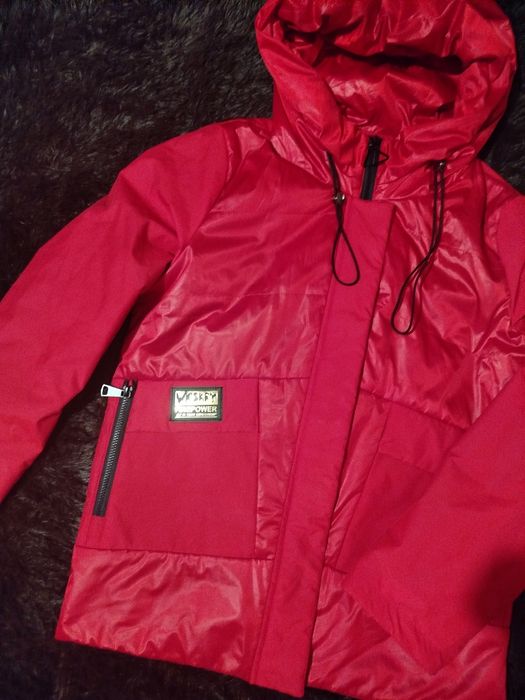 Курточка в чудовому стані