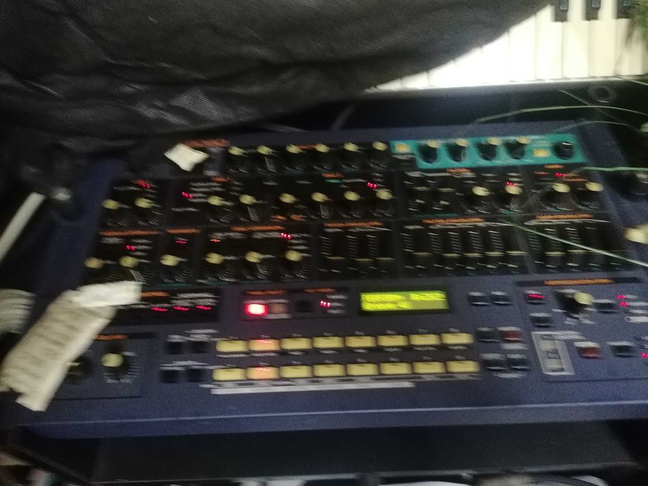 Sintetizador Roland Jp-8080