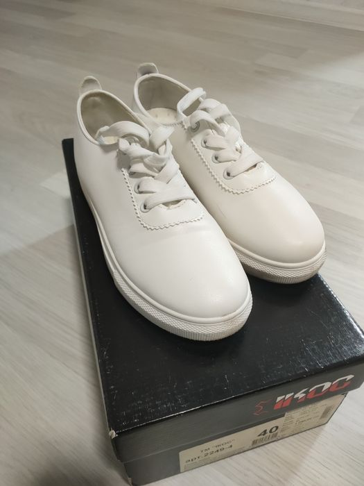 Кеди жіночі весна-літо