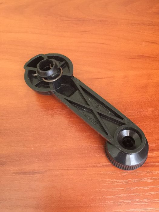 Ручка поднятия/опуска бокового стекла для ЗАЗ 1102/03/05. Новая.