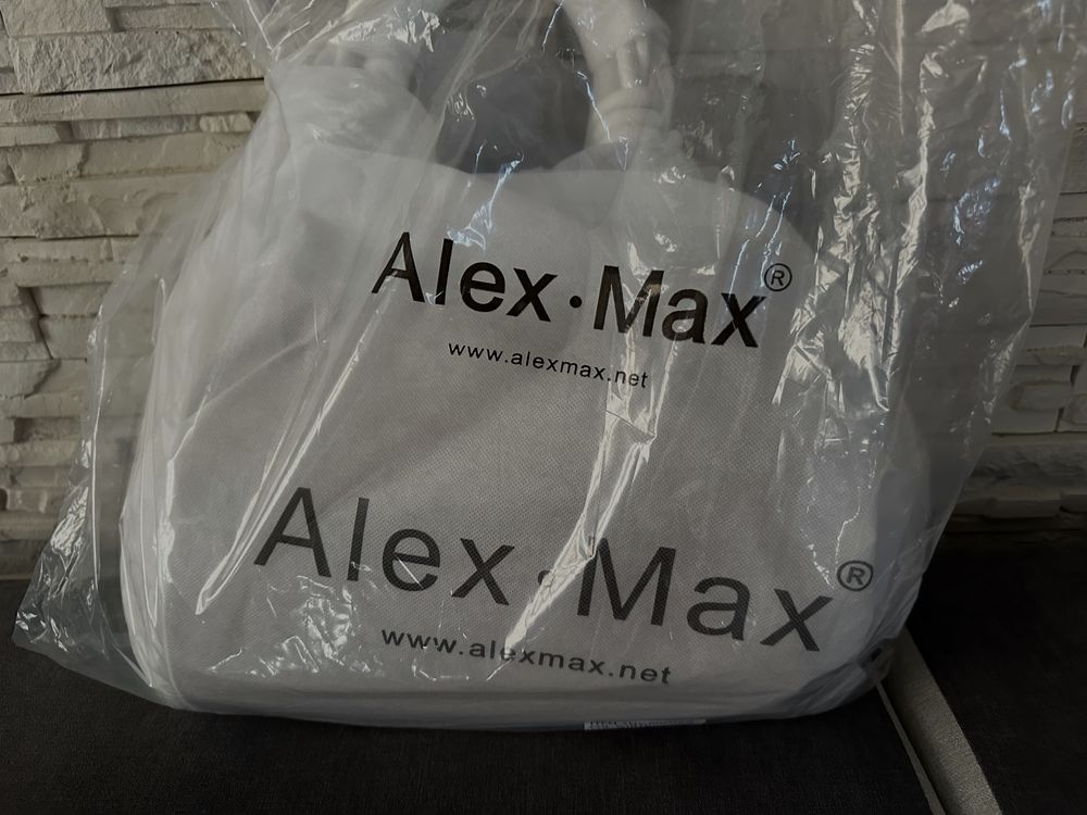 Torebka Alex Max biała pikowana kwiatki Nowa !