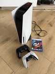 PlayStation 5 plus dwa pady