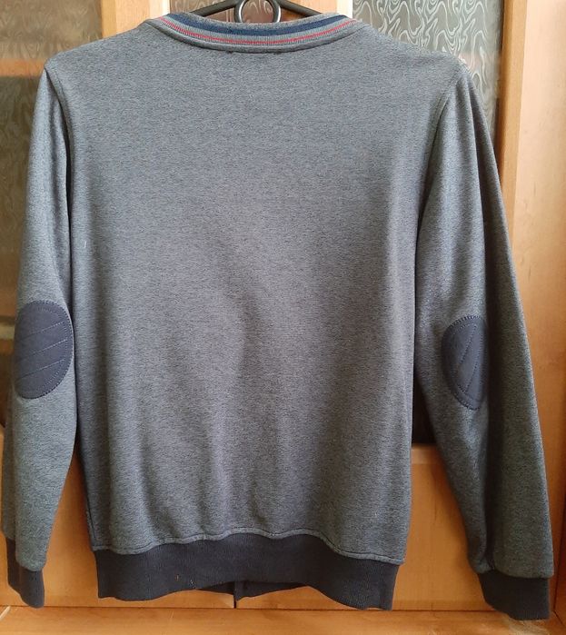 Кофта на підлітка