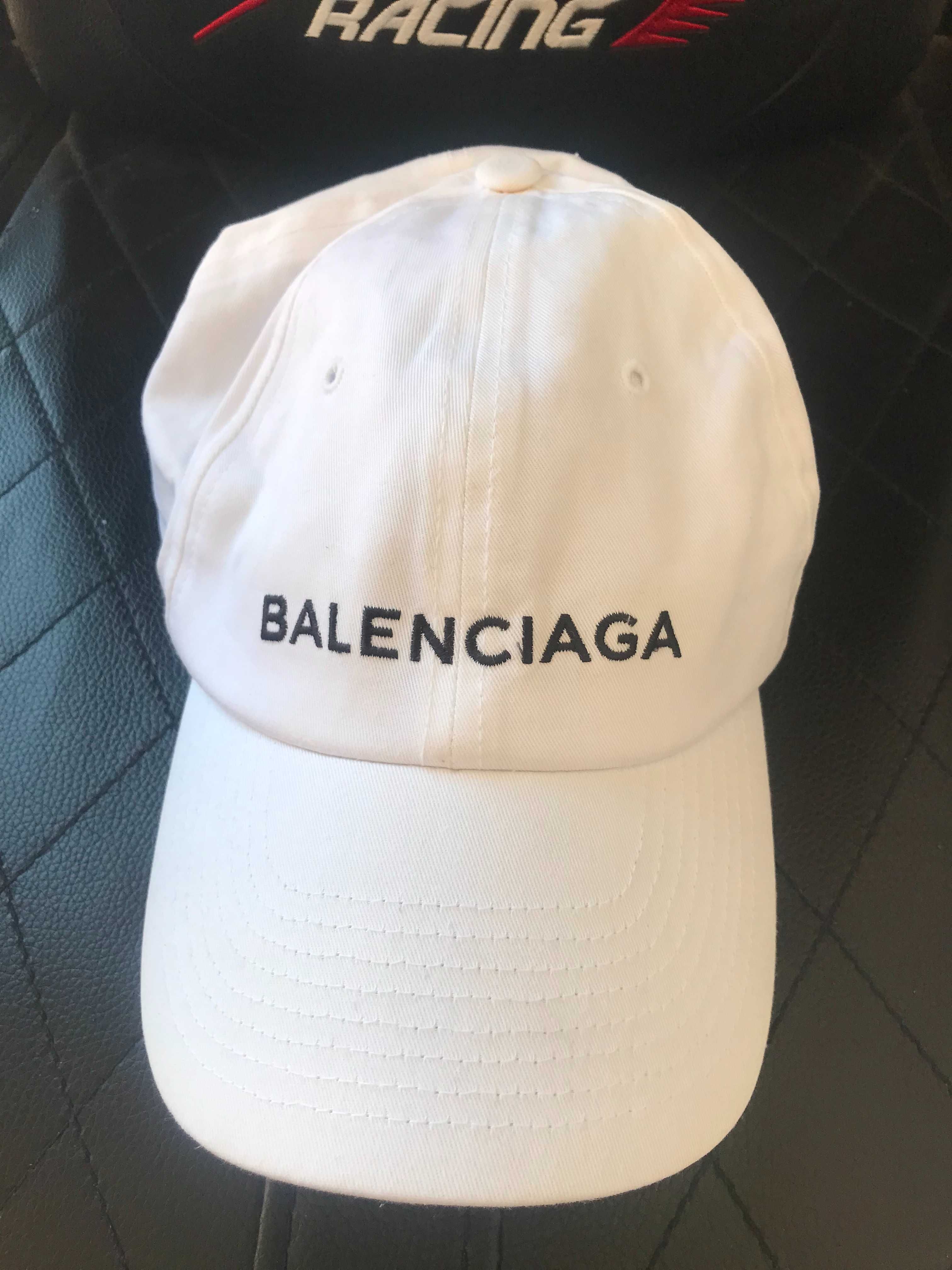 boné da Balenciaga Paris