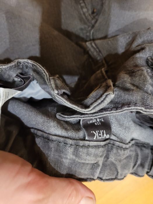 Spodnie jeansy chłopięce r.128