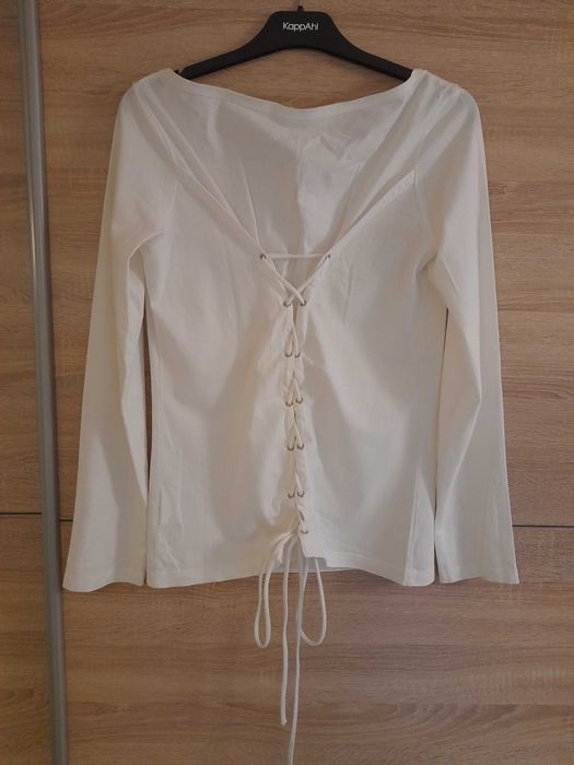 SOCCC L 40 biała bluzka wiązana gorsetowa złota długi rękaw