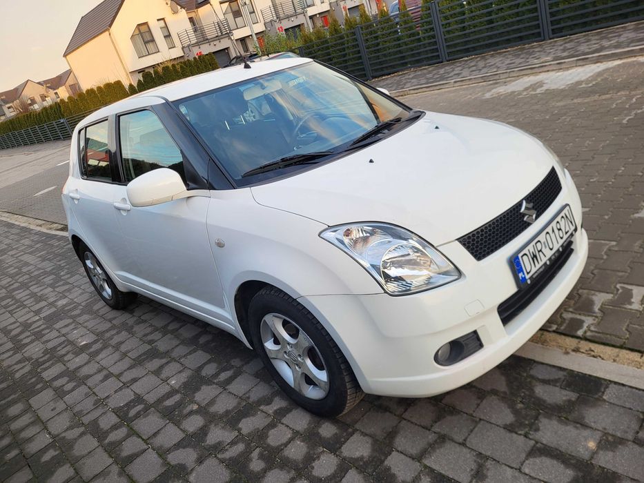 Suzuki Swift 1.3 5 drzwi, klimatyzacja, 178tys przebiegu