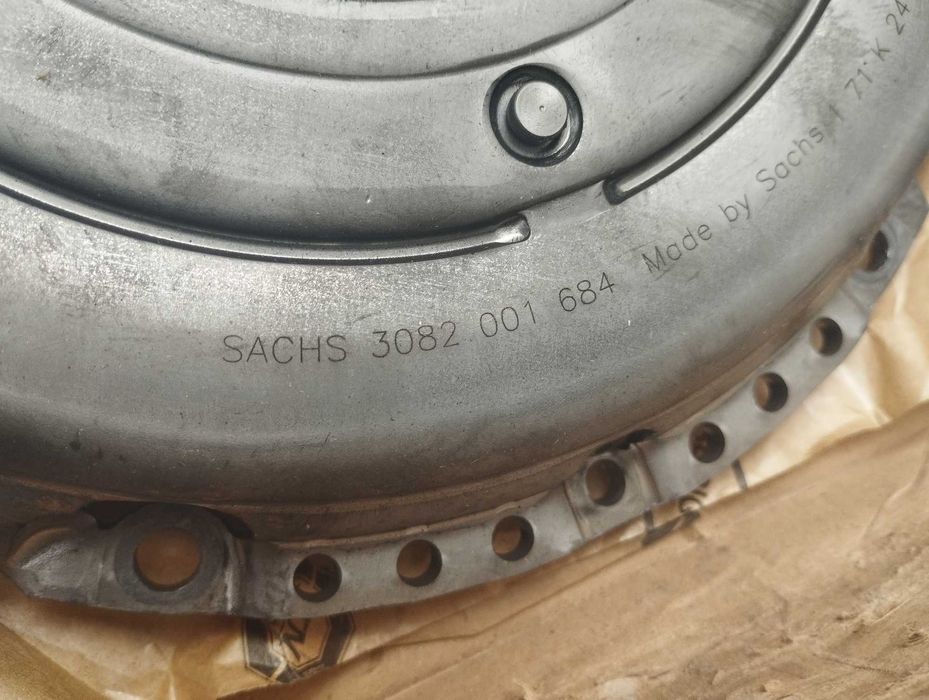 Комплект маховик + зчеплення SACHS для OPEL ASTRA J ZAFIRA C 2.0 CDTI