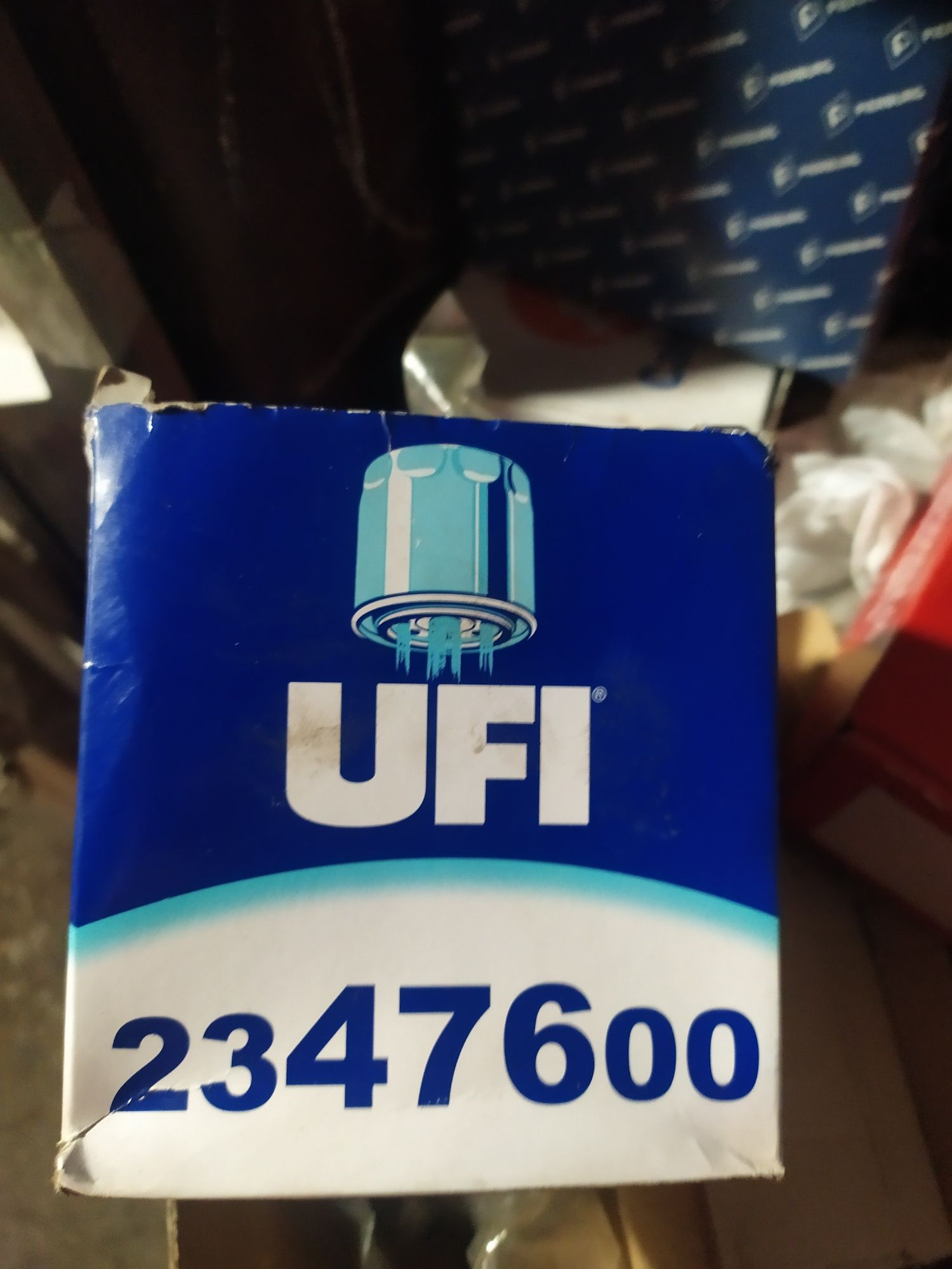 Фільтр масляний UFI 2347600