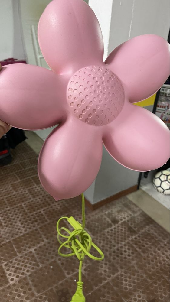 Camdeeiro Ikea de parede