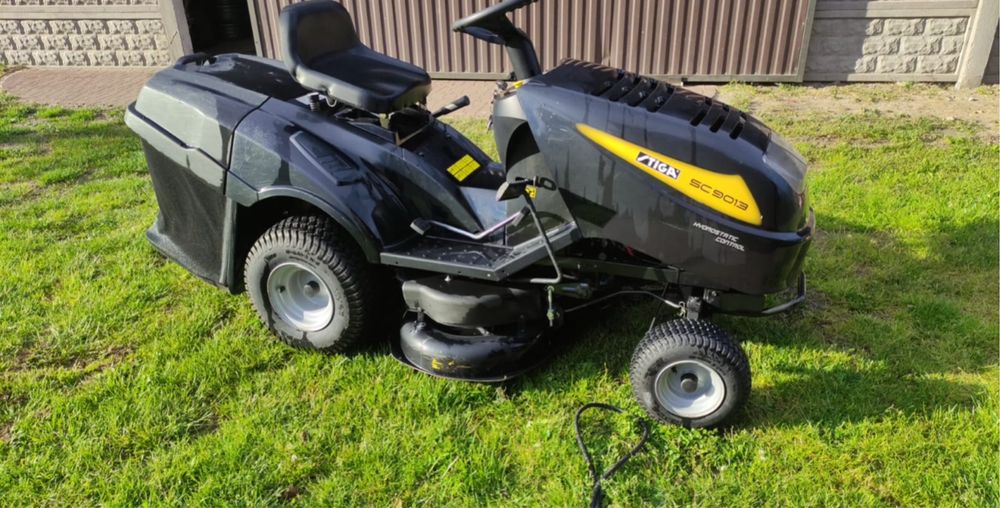 Traktorek Stiga  f92 13,5  hydrostatic hp stan idealny